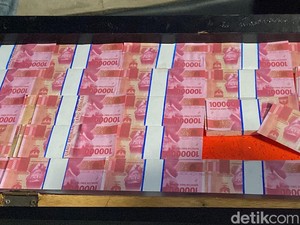 Temuan Janggal di Vila Rusak Sukabumi, Ada Satu Peti Uang Mainan