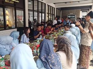 Saat Gibran Dititipi Pesan Ning di Cirebon Barangkali Prabowo Cari Ibu Negara