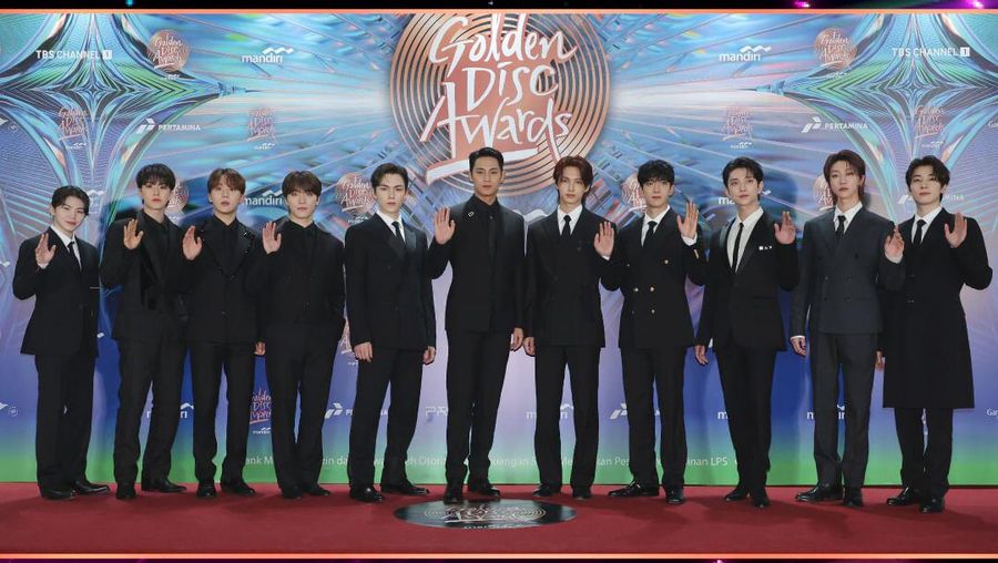 STAYC dalam acara Golden Disc Awards 2024 di Jakarta International Stadium (JIS). (Dok: Instagram @golden_disc)