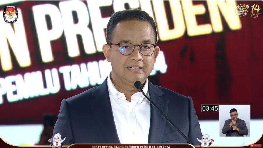 Bakal calon Presiden (Capres) Anies Baswedan nomor urut 1, saat menyampaikan visi dan misi dalam debat ketiga yang digelar di Istora Senayan, kompleks Gelora Bung Karno (GBK) pada Minggu (7/1/2024). (Tangkapan layar Youtube KPU RI)