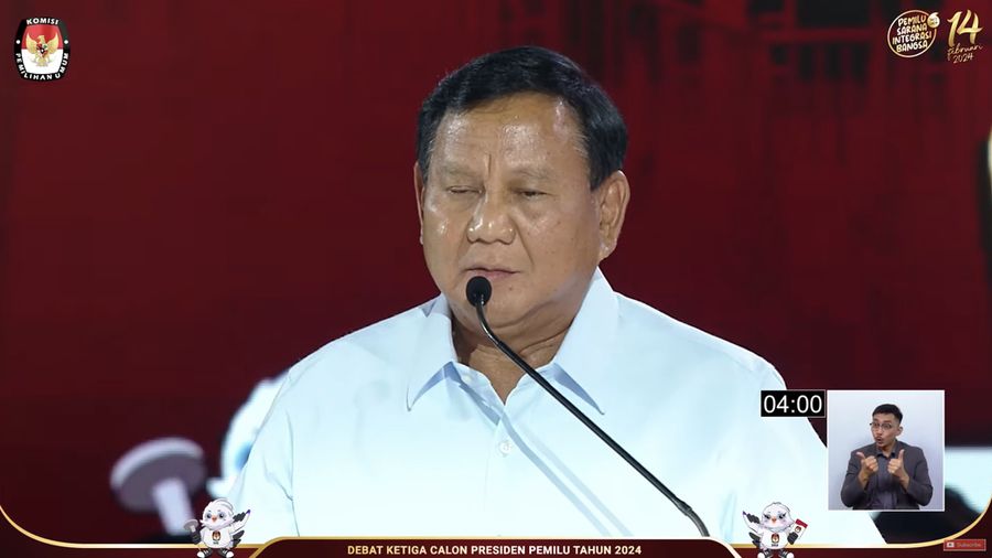 Bakal calon Presiden (Capres) Prabowo Subianto nomor urut 2, saat menyampaikan visi dan misi dalam debat ketiga yang digelar di Istora Senayan, kompleks Gelora Bung Karno (GBK) pada Minggu (7/1/2024). (Tangkapan layar Youtube KPU RI)