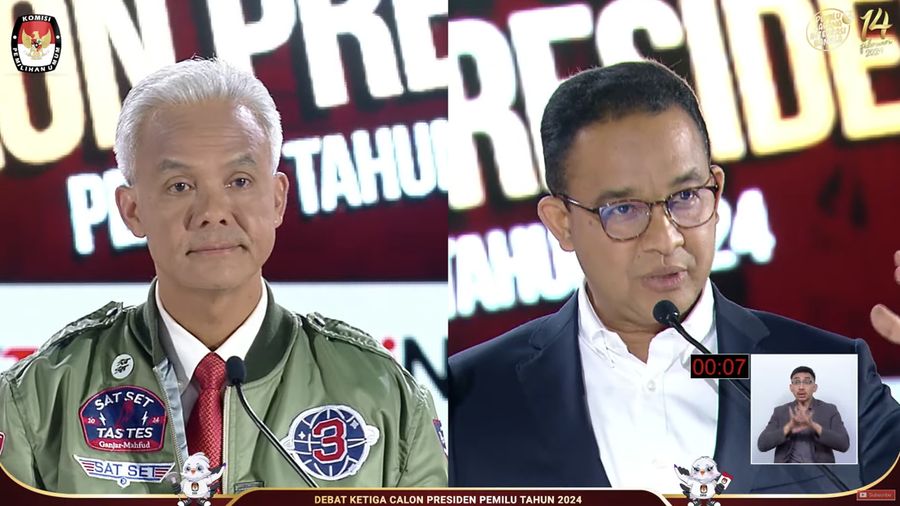 Ganjar Pranowo dan Anies Baswedan dalam acara debat Capres di Jakarta (Tangkapan layar Youtube KPU RI)
