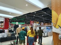 Dapat Diskon Jumbo, Pelanggan Setia Ini Ketagihan Belanja di Transmart