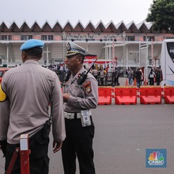 Potret Pengamanan Berlapis Istora Senayan Jelang Debat Capres