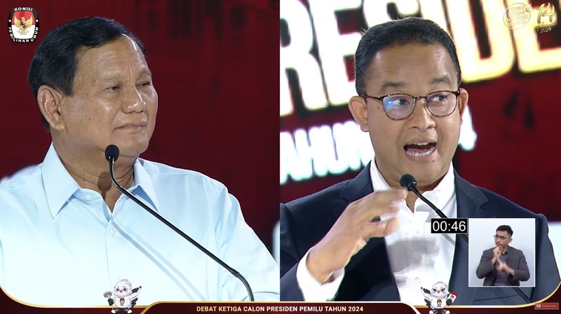 Pendukung Prabowo dalam debat ketiga yang digelar di Istora Senayan, kompleks Gelora Bung Karno (GBK) pada Minggu (7/1/2024). (վ/Faisal Rahman)