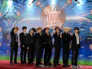 Stray Kids Cetak Rekor K-Pop di Amerika, Saingan dengan BTS