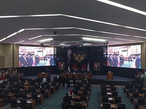 DPRD DKI Lantik Anggota PAW Pengganti Viani Limardi hingga Anggara Wicitra