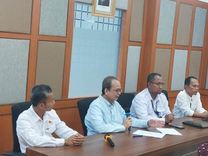Pedagang Atribut Kampanye Curhat Omzet Malah Turun hingga 90%