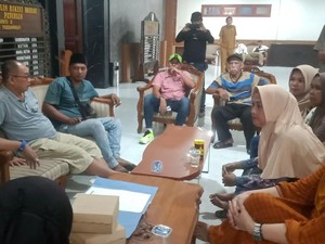 Pedagang Pasar Kebonagung Pasuruan Ngeluh Pembeli Sepi gegara Portal Otomatis