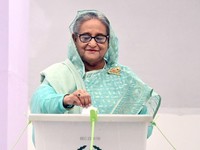 6 Penguasa Ini Kabur Saat Negaranya Rusuh: Bangladesh - Afghanistan