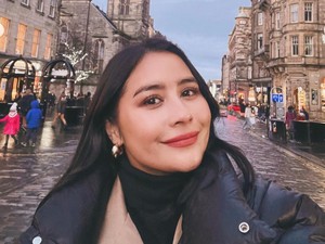 Prilly Latuconsina Bertemu Sandiaga Uno, Bahas RUU Ketenagakerjaan Aktor