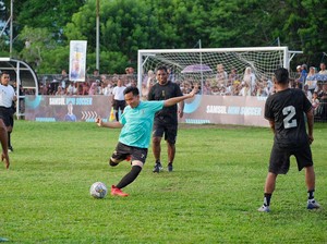 Momen Gibran Main Samsul Mini Soccer Lawan Tim Raffi Ahmad di Maluku