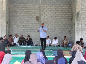 Reses ke Dharmasraya, Andre Rosiade Salurkan Bantuan Ratusan Juta