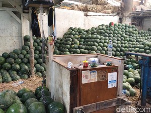 Begini Kondisi TKP Penjual Semangka di Jaktim Tewas Disiram Air Keras-Dibacok