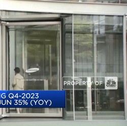 Video: Laba Samsung Q4-2023 Diramal Terjun 35% (YoY)