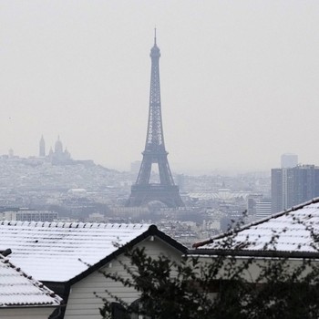 Penampakan Prancis Membeku, Suhu Turun ke Bawah 0 Derajat Celsius