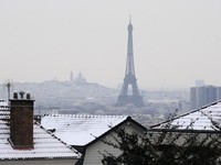 Paris Bau Busuk, Banjir Limbah 50.000 Meter Kubik