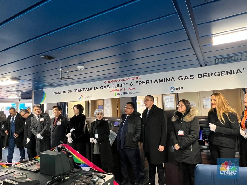PT Pertamina International Shipping (PIS) mendatangkan dua kapal tanker baru buatan Hyundai, Korea Selatan. Tanker tersebut khusus untuk mengangkut muatan LPG dan amonia. PT Pertamina International Shipping (PIS) mendatangkan dua kapal tanker baru buatan Hyundai, Korea Selatan. Tanker tersebut khusus untuk mengangkut muatan LPG dan amonia. (CNBC Indonesia/Wahyu Daniel)