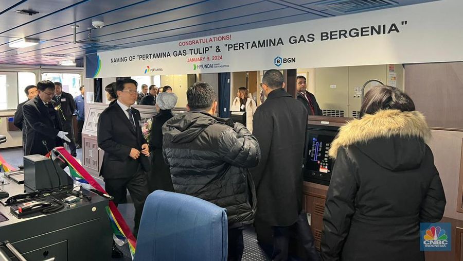 PT Pertamina International Shipping (PIS) mendatangkan dua kapal tanker baru buatan Hyundai, Korea Selatan. Tanker tersebut khusus untuk mengangkut muatan LPG dan amonia. (CNBC Indonesia/Wahyu Daniel)