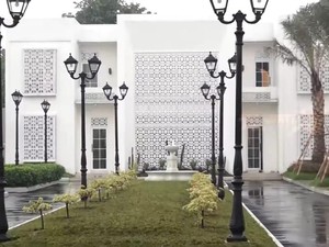 Megahnya Rumah Ustaz Solmed: Luas 4.000 M2, Ada Lapangan Futsal dan Sirkuit Mini