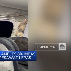 Video: Saham Boeing Ambles 8% Imbas Insiden Pintu Pesawat Lepas