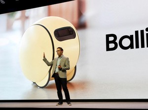 Melihat Robot Pembantu Ballie yang Dipamerkan Samsung di CES 2024