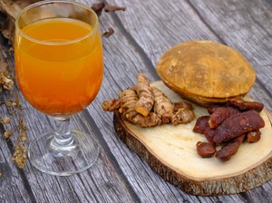 Benarkah Jamu Kunyit Asam Bantu Redakan Nyeri Haid? Ini Kata Dokter Herbal