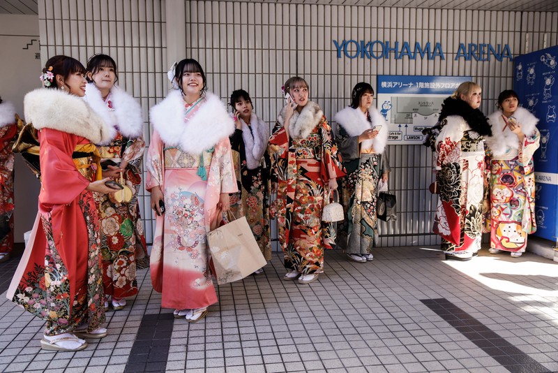 Jepang merayakan Hari Kedewasaan setiap Senin kedua di bulan Januari, yang pada tahun 2024 jatuh pada tanggal 8 Januari. (REUTERS/Androniki Christodoulou)