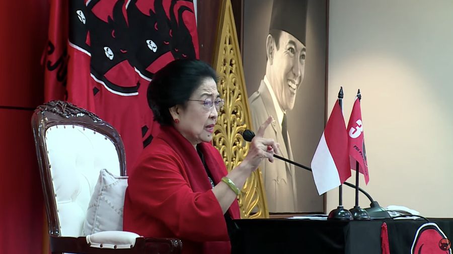Ketua Umum DPP PDI Perjuangan Megawati Soekarnoputri menyampaikan pidato politik dalam rangka HUT ke-51 PDI Perjuangan yang bertajuk 