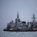 Patroli kapal perang Korea Selatan pantai di pulau Yeonpyeong, dekat perbatasan laut 'garis batas utara' dengan Korea Utara. (REUTERS/KIM HONG-JI)