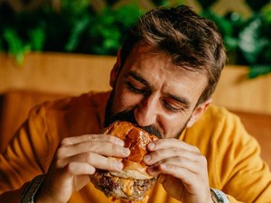 Bapak-bapak Catat! 5 Makanan Ini Bisa Turunkan Kadar Testosteron