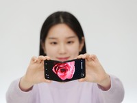 Jadwal Rilis HP Lipat Tiga Samsung Terungkap, Segini Harganya