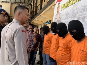 4 Pelaku Main Hakim Sendiri Saat Kebakaran Pasar Youtefa Jayapura Ditangkap