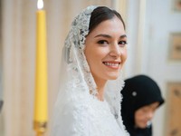 Potret Cantik Anisha, Istri Pangeran Mateen dari Brunei