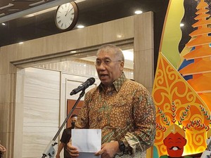 Bos Bulog Akui Bantuan Pangan-Operasi Pasar Belum Mampu Turunkan Harga Beras