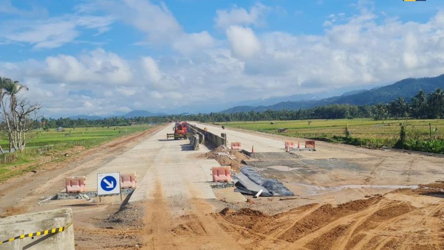 Kementerian Pekerjaan Umum dan Perumahan Rakyat (PUPR) terus berupaya mempercepat pembangunan Jalan Tol Trans Sumatera (JTTS) yang akan tersambung dari provinsi Lampung hingga Aceh, berikut sirip/ feedernya. (Dok. Kementerian PUPR)