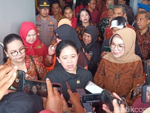Wapres Maruf Amin Salam Metal di HUT PDIP, Puan Bilang Ini