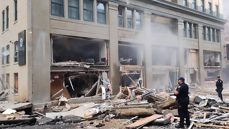 Ledakan mengguncang sebuah hotel bersejarah di Fort Worth, Texas, Amerika Serikat (AS). (Brad Bauer via REUTERS/Brad Bauer)