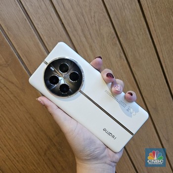 Menjajal Realme 12 Pro Plus 5G di RI, HP Mahal Bisa Minder