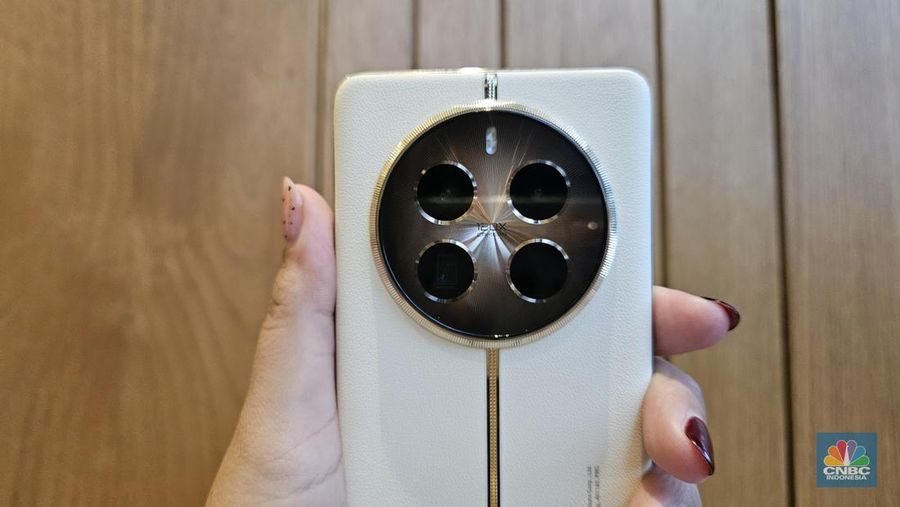 Membuka tahun 2024, Realme memperkenalkan Realme 12 Series 5G di sela-sela perhelatan CES 2024 yang berlangsung di Las Vegas, Amerika Serikat. (CNBC Indonesia/Intan Rakhmayanti Dewi)