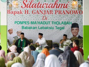Sowan ke Ponpes di Tegal, Ganjar Dicurhati soal Beratnya Full Day School