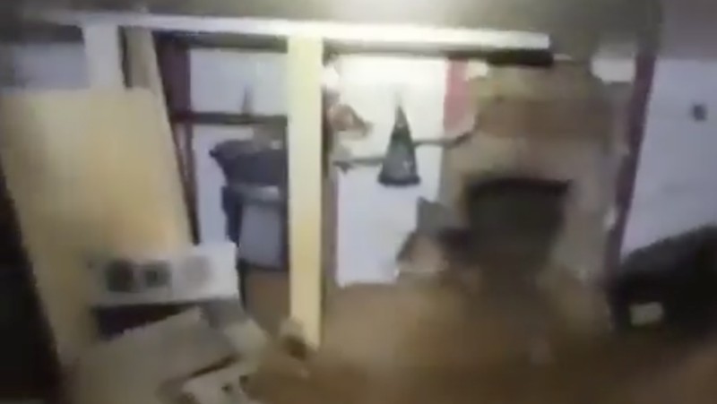 Sebuah sinagoge di Brooklyn, New York, rusak usai sekte Yahudi Hasidic menemukan terowongan bawah tanah yang diduga dibangun oleh jemaat sesat. (Tangkapan Layar Media X @OttawaPatriot88)