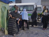 Warga Gaza Konsumsi Makanan Burung, Kelaparan Parah