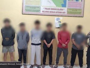 Apes Karyawan Tambang di Morowali Acungkan Badik Berujung Dikeroyok 9 Pria