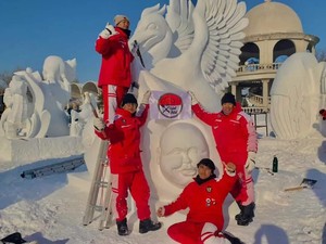 Pemuda Tabanan Raih Juara Lomba Patung Salju Internasional di China