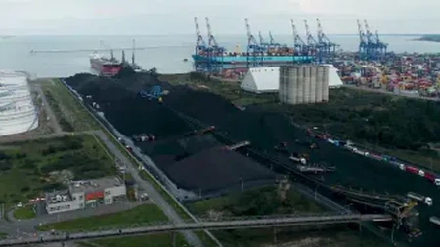 Pelabuhan Gdansk. (Tangkapan Layar/portgdansk.pl)