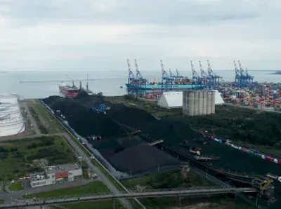 Pelabuhan Gdansk yang Makin G(a)dang
