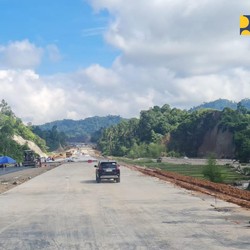 Tol Jokowi Sebentar Lagi Beres, Pekanbaru-Padang Gak Pakai Macet