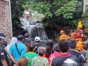 Tim Penyelam Dikerahkan, Pencarian Bocah SD Hanyut di Semarang Masih Nihil