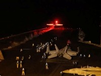 AS & Inggris Serang Houthi Yaman, Laut Merah Bikin Minyak Membara